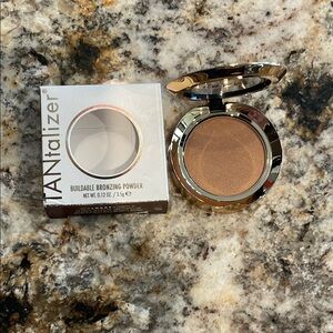Lorac TANtalizer Buildable Bronzing Powder
